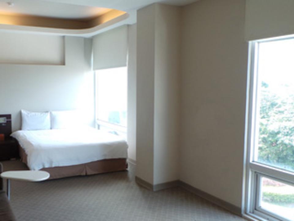 Empire Pacific Castle Hotell Yangmei Eksteriør bilde