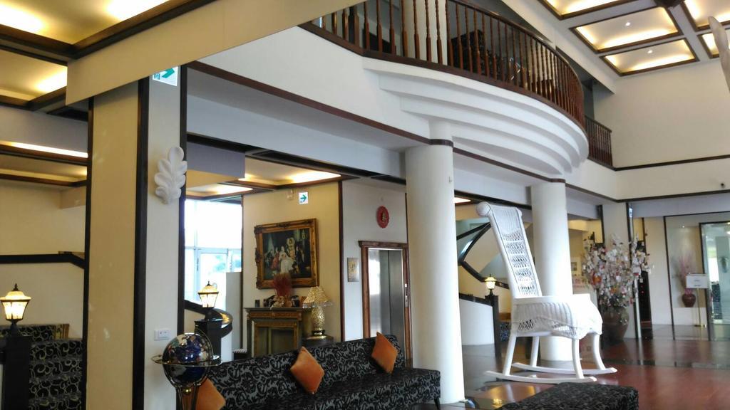 Empire Pacific Castle Hotell Yangmei Eksteriør bilde